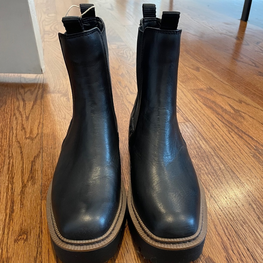 Sam Edelman Chelsea Laguna Boot